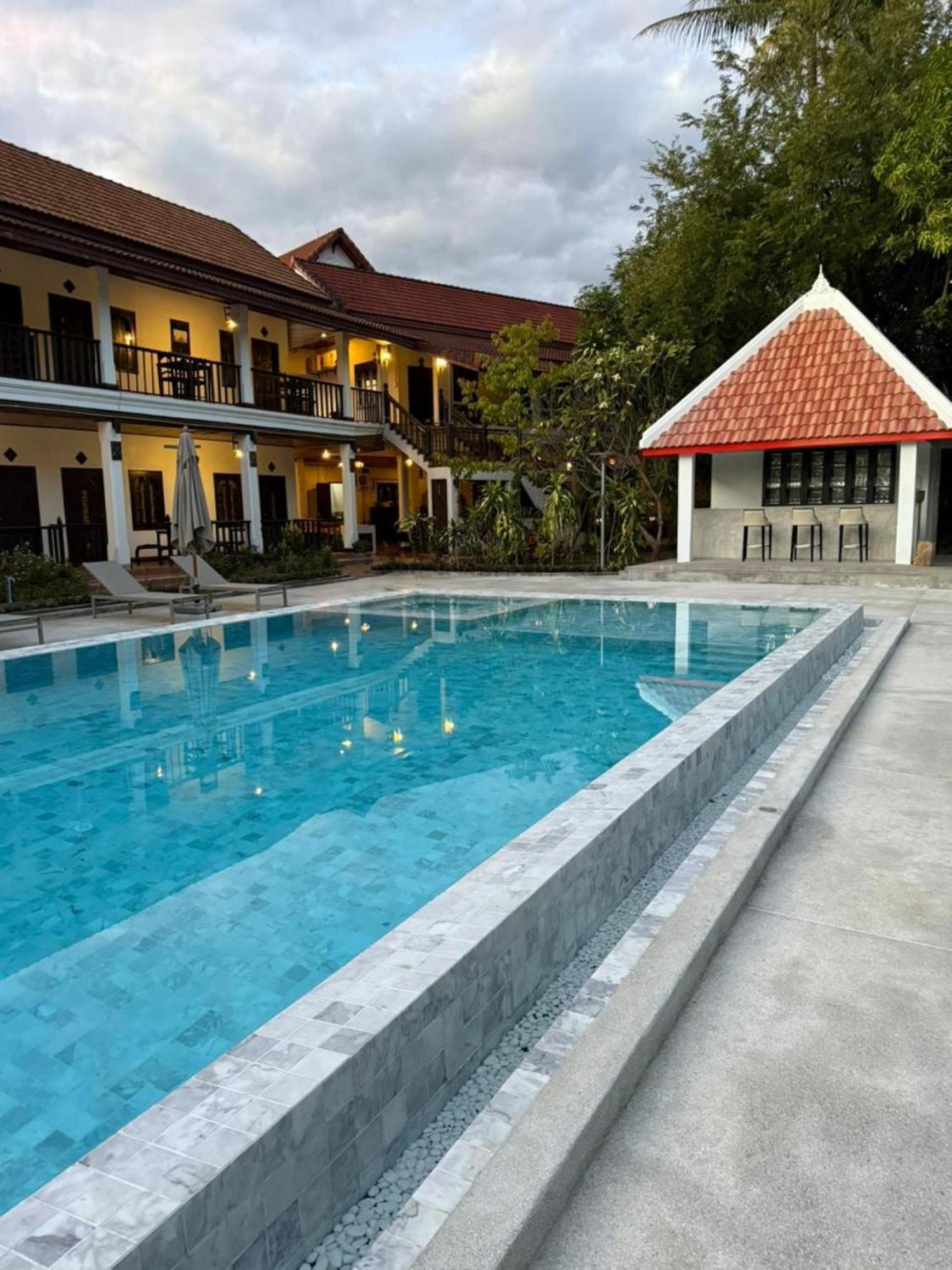 Vangsavath Hotel Luang Prabang Exterior photo